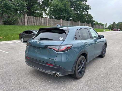 Nordic Forest Pearl 2025 Honda HR-V AWD Sport
