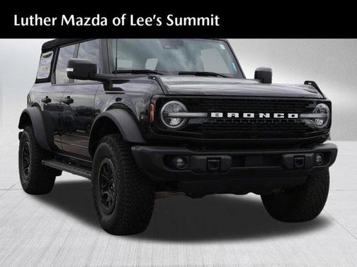 Shadow Black 2023 Ford Bronco Wildtrak