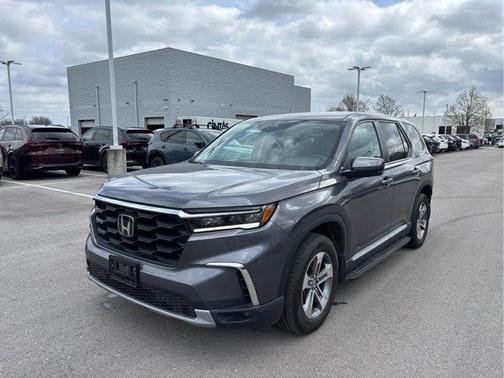 Modern Steel Metallic 2024 Honda Pilot EX-L 7 Passenger