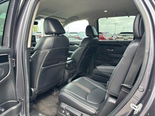 Modern Steel Metallic 2024 Honda Pilot EX-L 7 Passenger