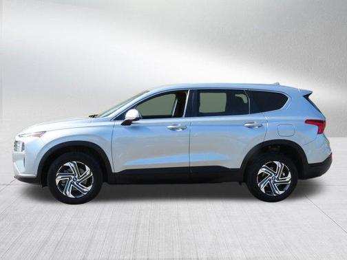 2022 Hyundai SANTA FE SE