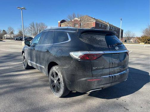 2023 Buick Enclave Essence AWD