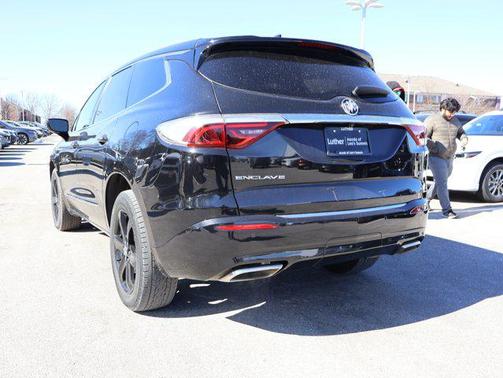 2023 Buick Enclave Essence AWD
