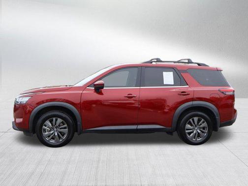2022 Nissan Pathfinder SV 2WD