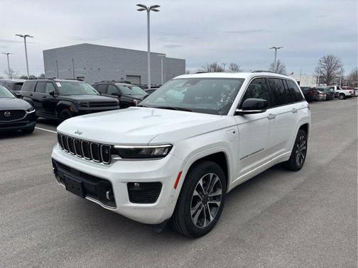 2022 Jeep Grand Cherokee 4xe Overland