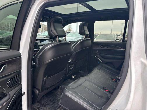 2022 Jeep Grand Cherokee 4xe Overland