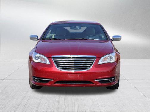 2013 Chrysler 200 Limited