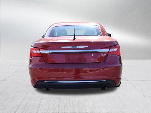 2013 Chrysler 200 Limited