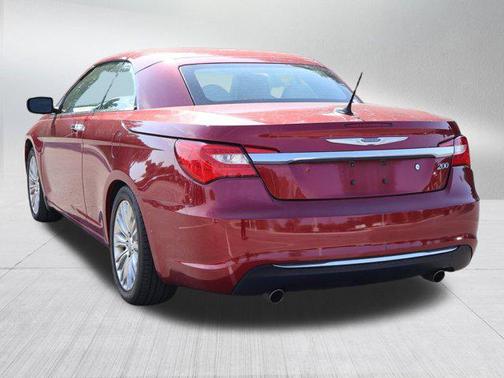 2013 Chrysler 200 Limited