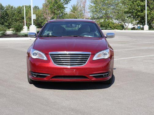 2013 Chrysler 200 Limited