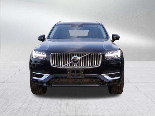 2022 Volvo XC90 Recharge Plug-In Hybrid T8 Inscription Expression 6 Passenger