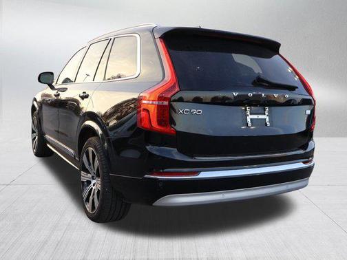 2022 Volvo XC90 Recharge Plug-In Hybrid T8 Inscription Expression 6 Passenger