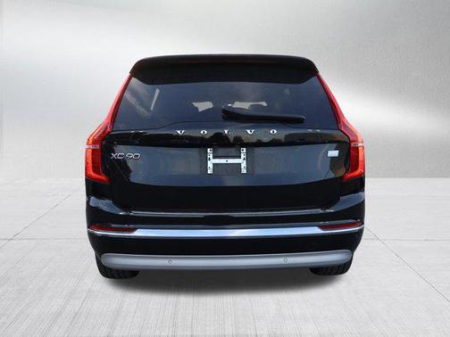 2022 Volvo XC90 Recharge Plug-In Hybrid T8 Inscription Expression 6 Passenger