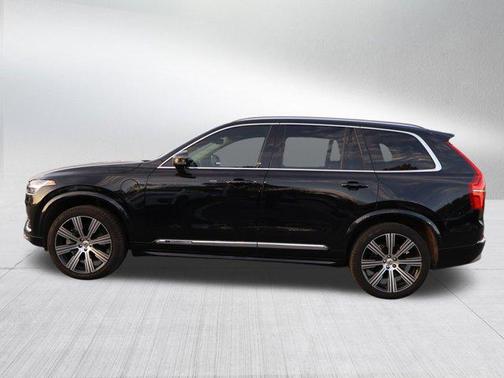2022 Volvo XC90 Recharge Plug-In Hybrid T8 Inscription Expression 6 Passenger