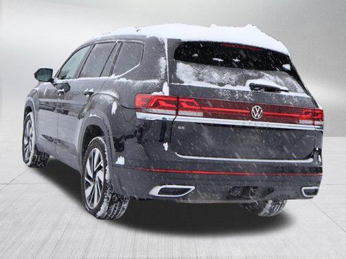 2024 Volkswagen Atlas 2.0T SE w/Technology 4MOTION
