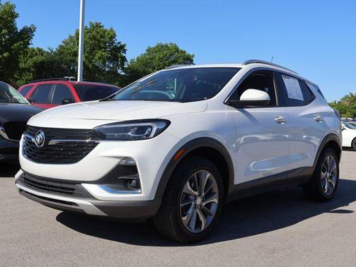 White Frost Tricoat 2023 Buick Encore GX Essence