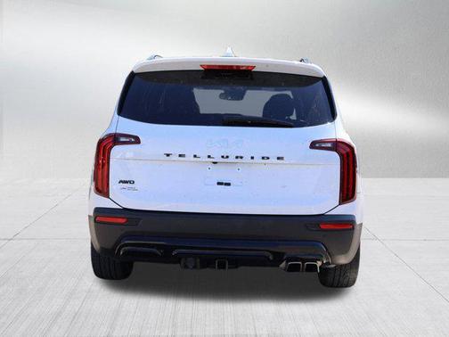 Glacial White Pearl 2022 Kia Telluride SX