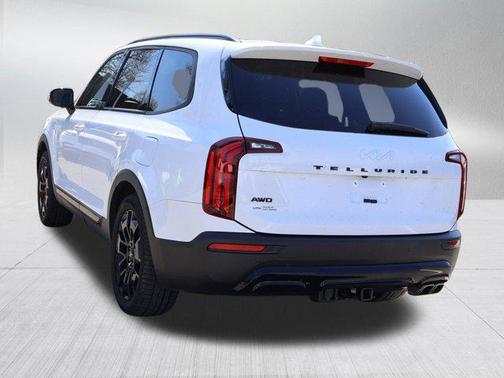Glacial White Pearl 2022 Kia Telluride SX