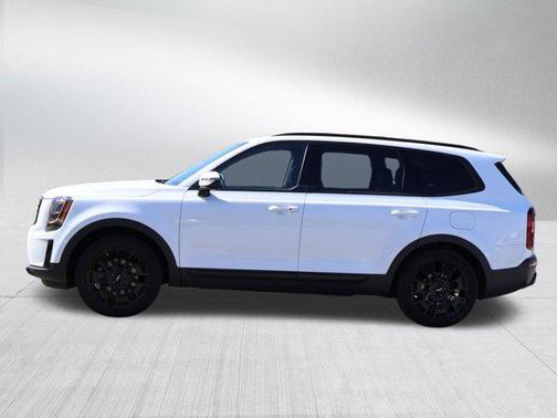 Glacial White Pearl 2022 Kia Telluride SX