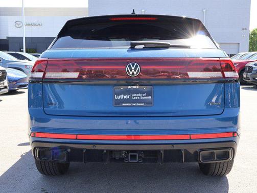 Mountain Lake Blue Metallic 2025 Volkswagen Atlas Cross Sport 2.0T SEL