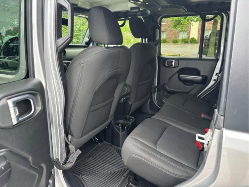 Billet Silver Metallic Clearcoat 2021 Jeep Wrangler Unlimited Sport