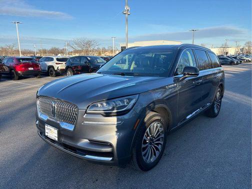2022 Lincoln Aviator Standard AWD