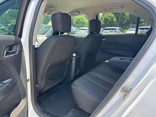 Summit White 2017 Chevrolet Equinox 1LT