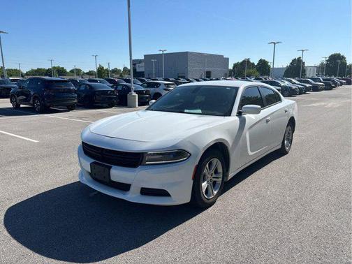 Bright White Clearcoat 2015 Dodge Charger SE