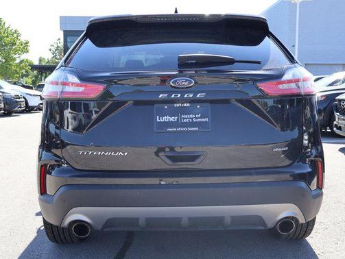 Agate Black Metallic 2024 Ford Edge Titanium