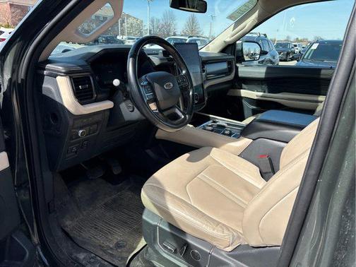 2022 Ford Expedition Platinum