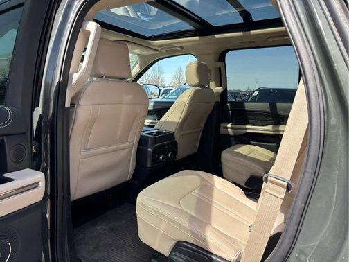 2022 Ford Expedition Platinum