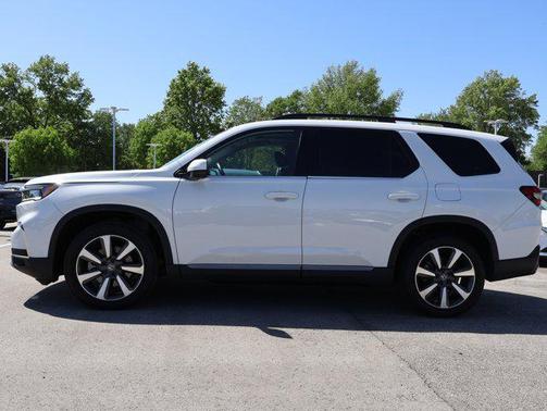 Platinum White Pearl 2025 Honda Pilot Elite