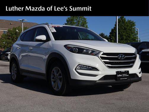 Dazzling White 2018 Hyundai TUCSON SEL Plus