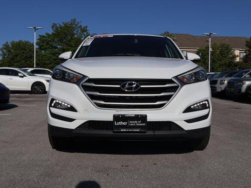 Dazzling White 2018 Hyundai TUCSON SEL Plus