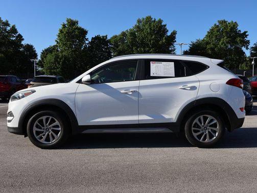Dazzling White 2018 Hyundai TUCSON SEL Plus