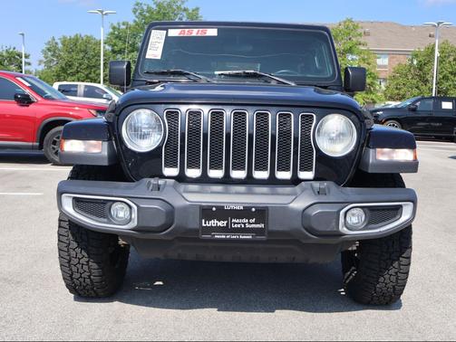 Black Clearcoat 2019 Jeep Wrangler Unlimited Sahara