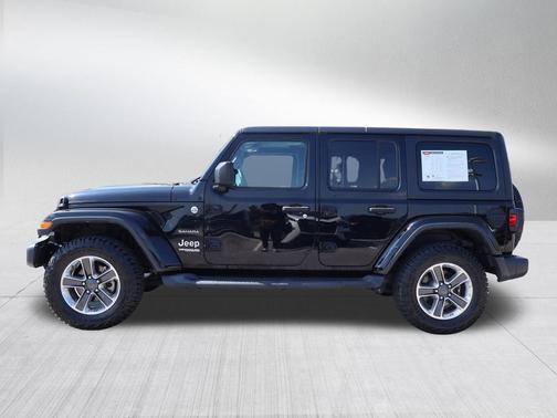Black Clearcoat 2019 Jeep Wrangler Unlimited Sahara