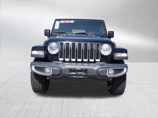 Black Clearcoat 2019 Jeep Wrangler Unlimited Sahara