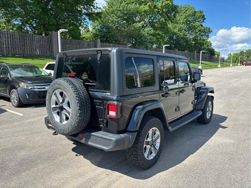 Black Clearcoat 2019 Jeep Wrangler Unlimited Sahara