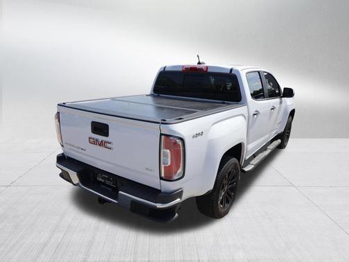 Summit White 2017 GMC Canyon SLT