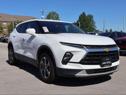 Summit White 2025 Chevrolet Blazer 2LT