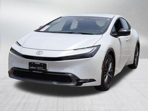 2024 Toyota Prius XLE