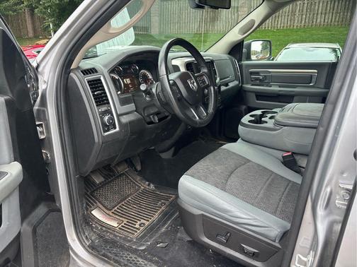 Billet Silver Metallic Clearcoat 2019 RAM 1500 Big Horn