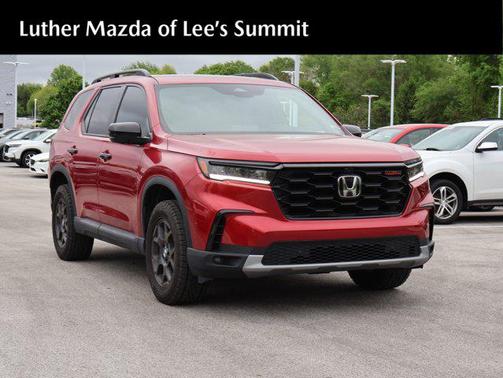 Radiant Red Metallic II 2025 Honda Pilot TrailSport