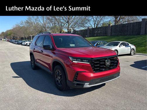 Radiant Red Metallic II 2025 Honda Pilot TrailSport