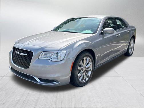 2017 Chrysler 300 Limited