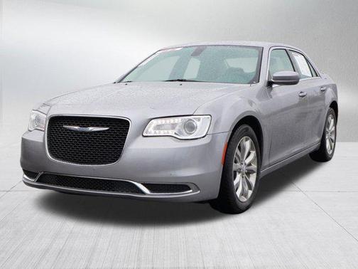 2017 Chrysler 300 Limited
