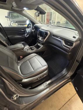 2021 GMC Acadia AT4