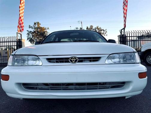 Photo 5 of 18 of 1996 Toyota Corolla