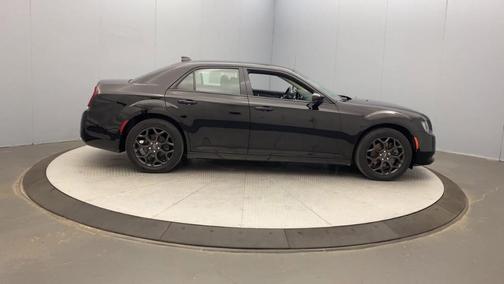2019 Chrysler 300 Touring